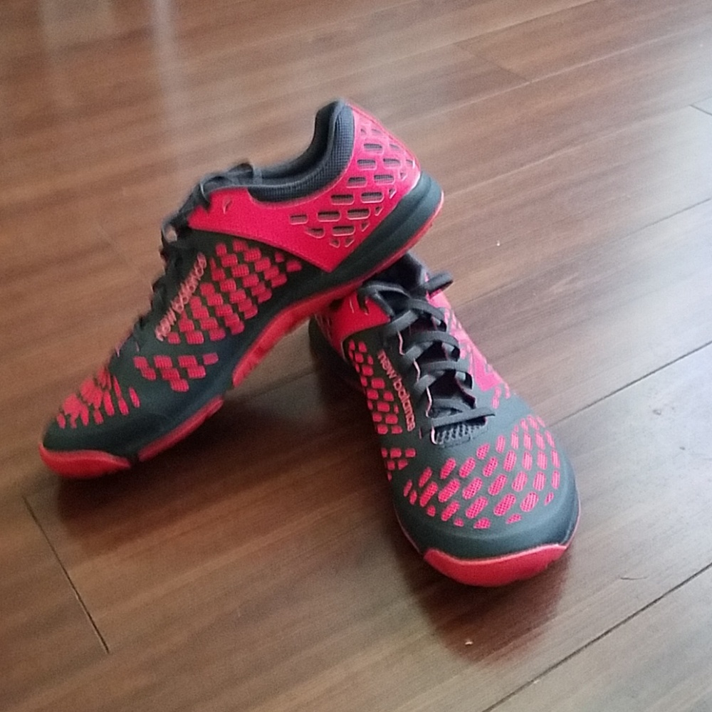 Women's New Balance Minimus Vibram